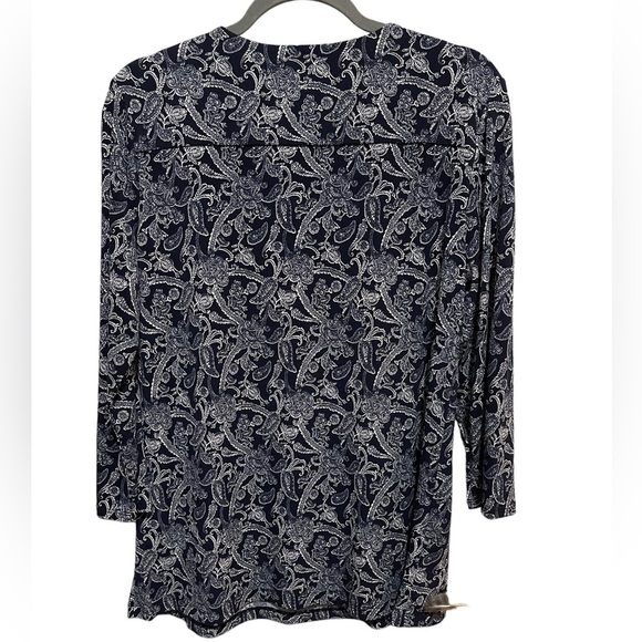 Magnolia Grace - navy 3/4 length sleeve top - keyhole neckline - size L - Picture 3 of 7